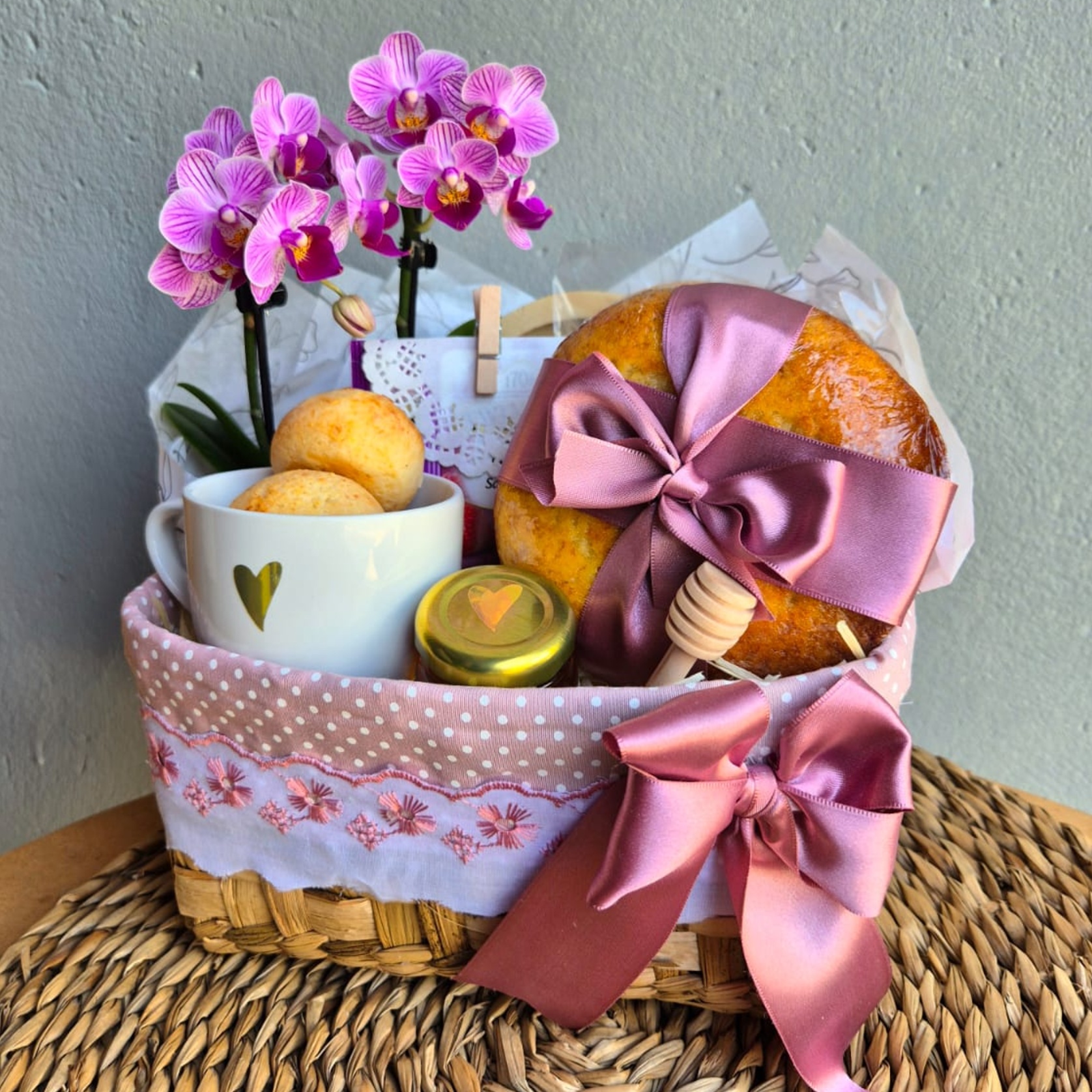 CESTO ACONCHEGO COM FLOR